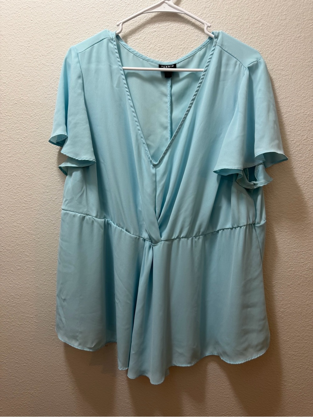 torrid Light Aqua V-Neck Twist-Front Flutter Sleeve Blouse